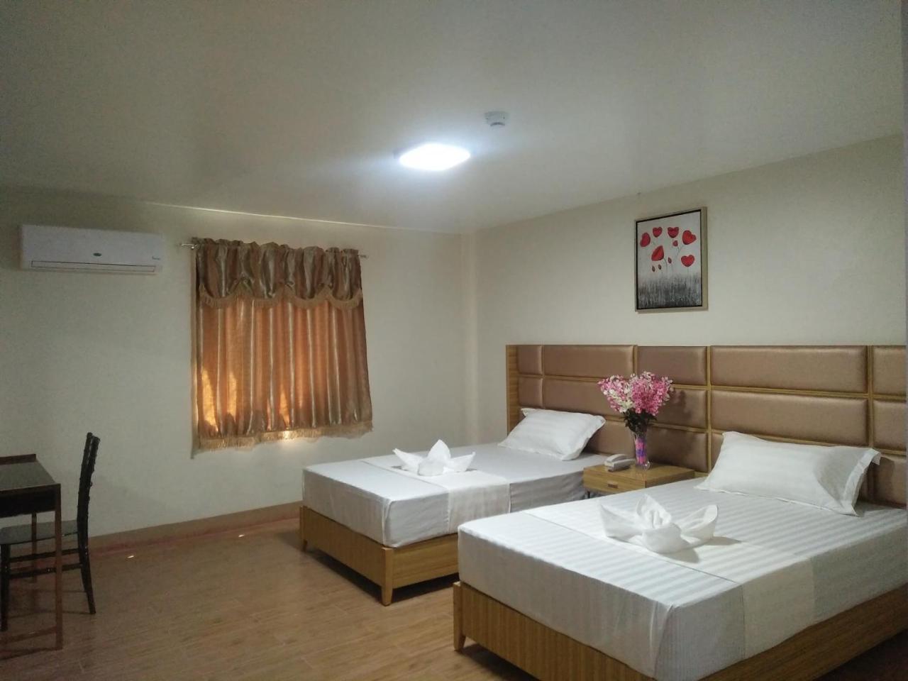 Meaco Royal Hotel - Batangas City Εξωτερικό φωτογραφία