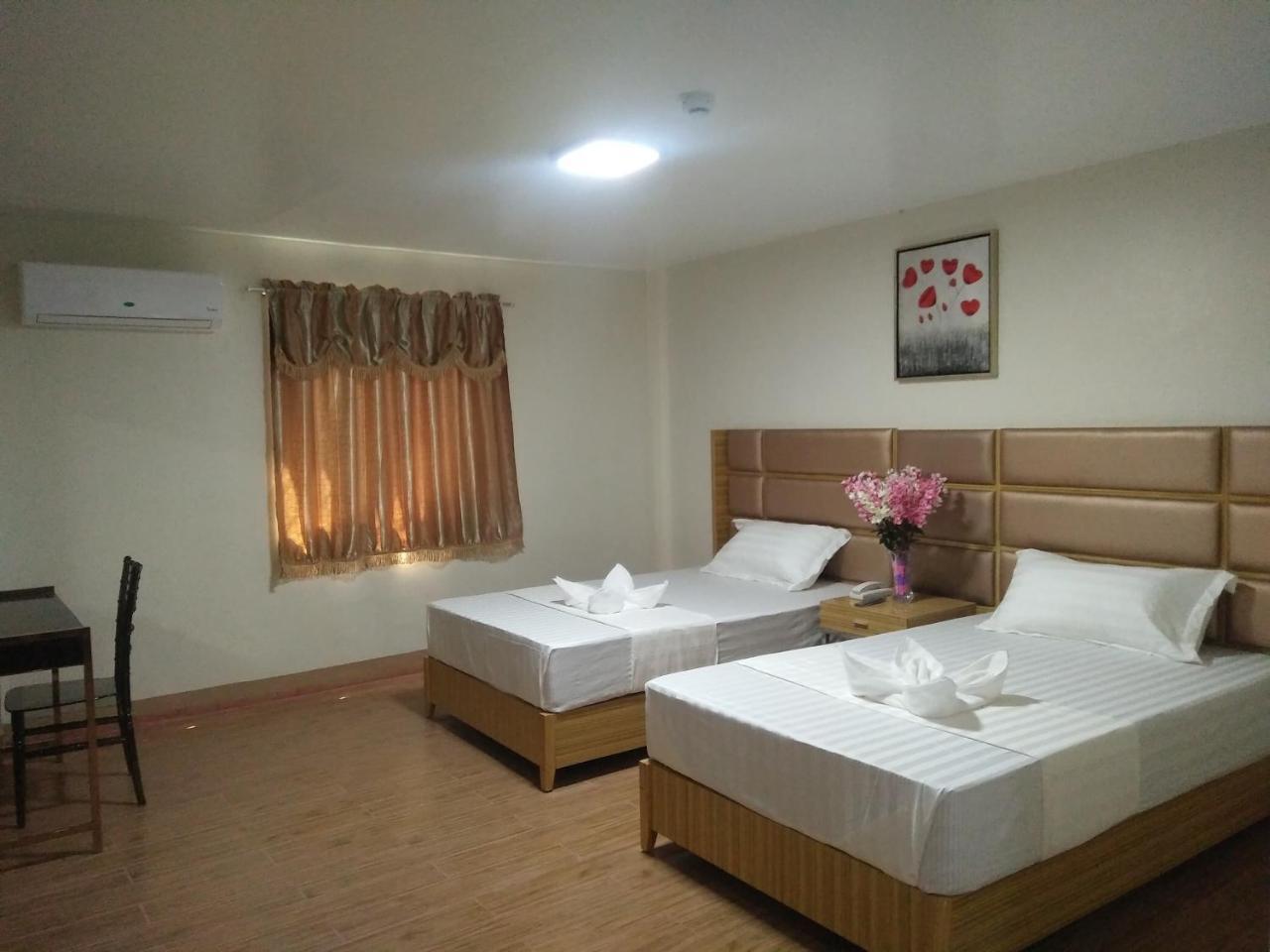 Meaco Royal Hotel - Batangas City Εξωτερικό φωτογραφία