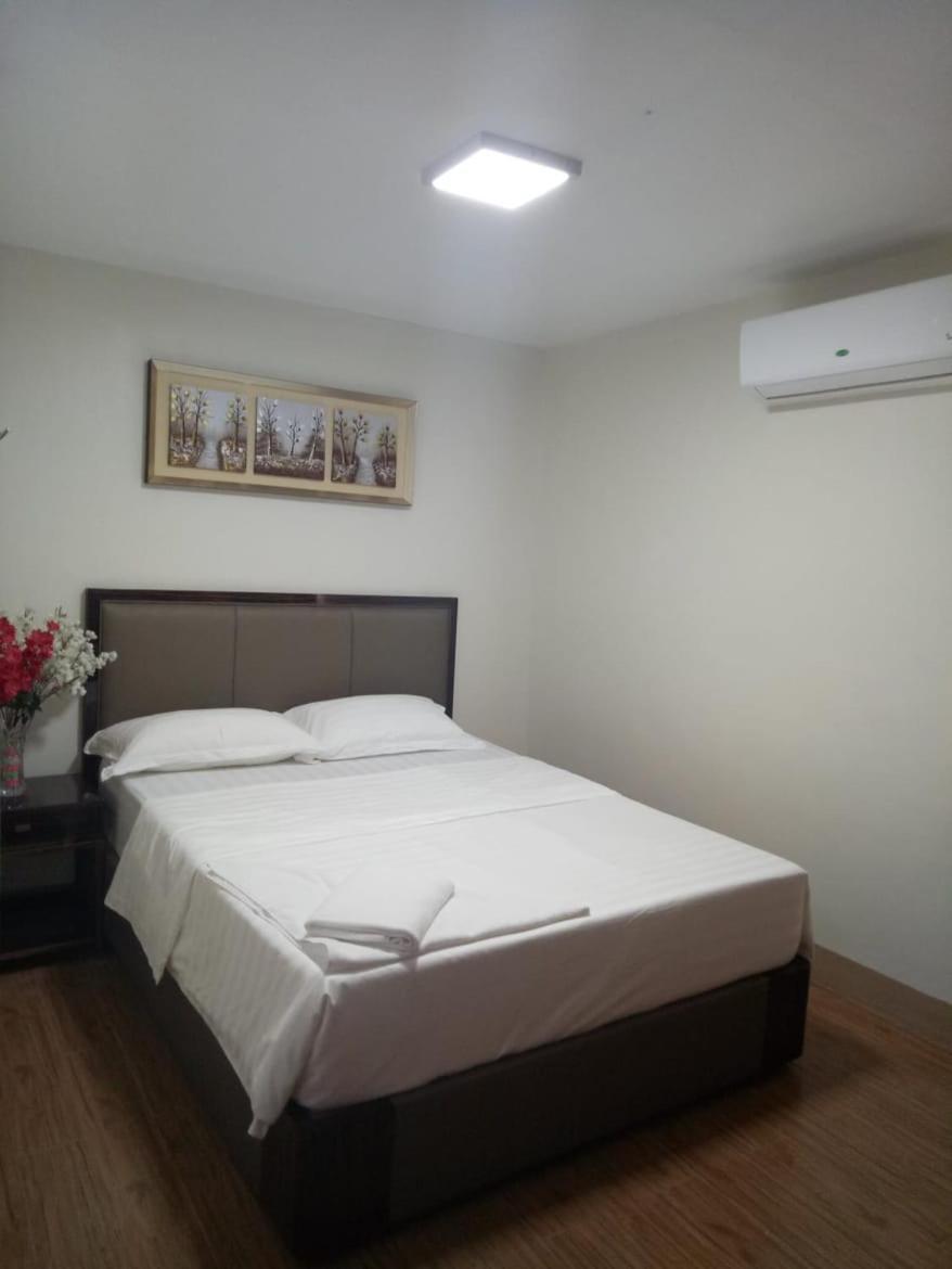 Meaco Royal Hotel - Batangas City Εξωτερικό φωτογραφία