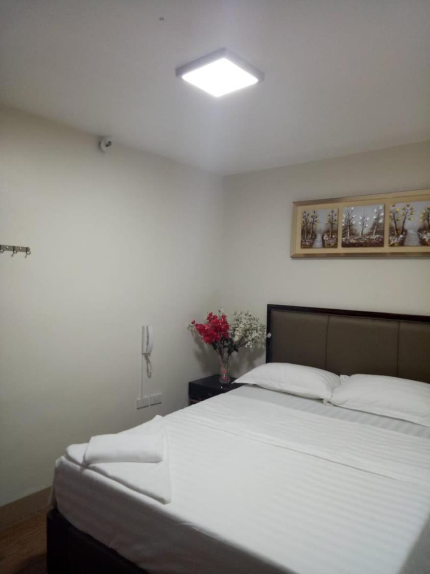 Meaco Royal Hotel - Batangas City Εξωτερικό φωτογραφία