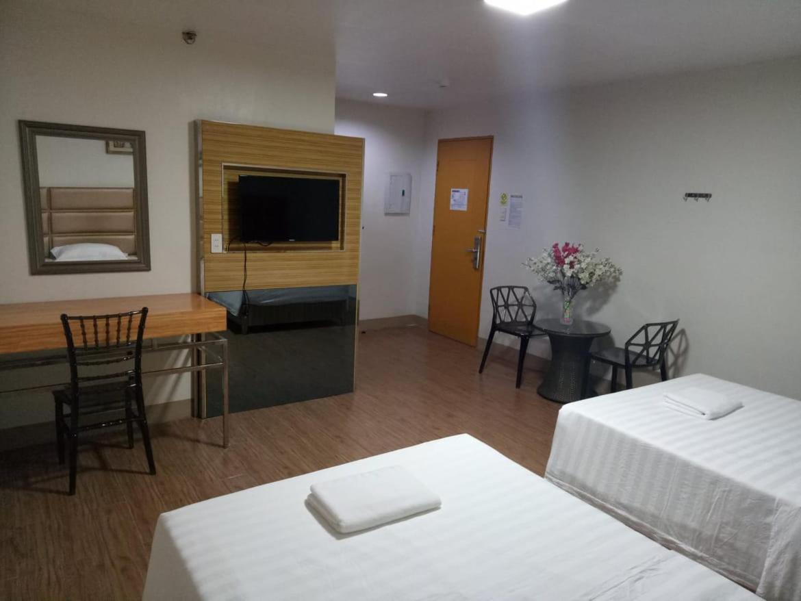 Meaco Royal Hotel - Batangas City Εξωτερικό φωτογραφία
