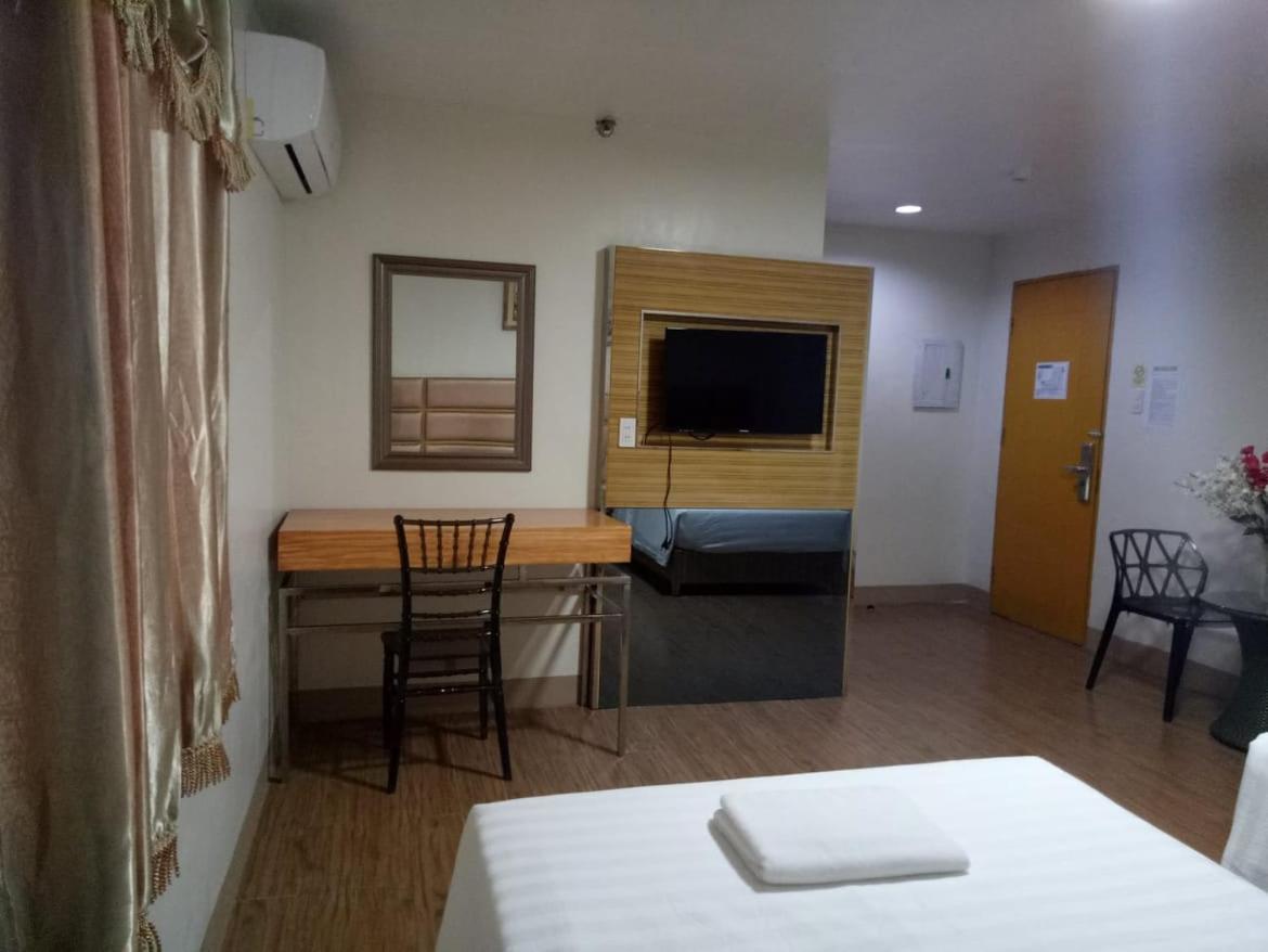 Meaco Royal Hotel - Batangas City Εξωτερικό φωτογραφία
